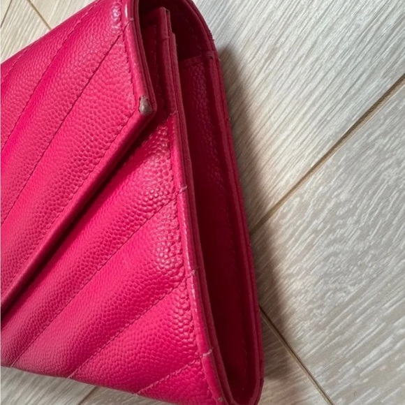 Saint Laurent Pink Quilted Wallet with Gold Emblem - Picture 7 of 11